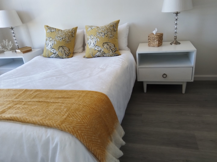 2 Bedroom Property for Sale in Flamingo Vlei Western Cape